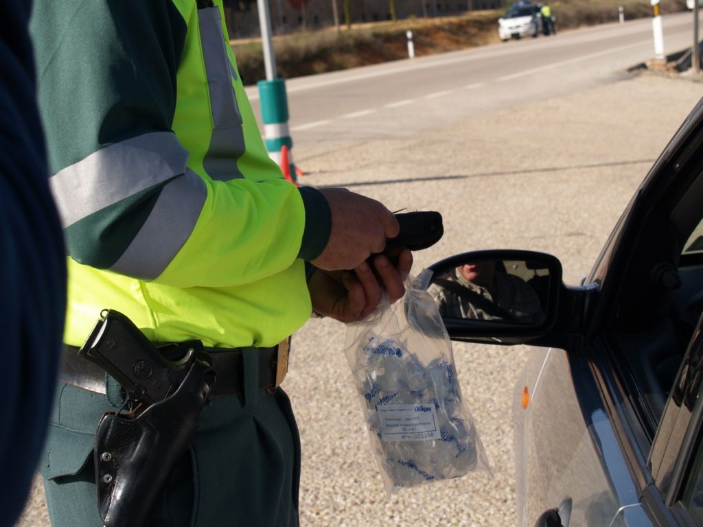 El Gobierno estudia rebajar la tasa de alcoholemia para poder conducir